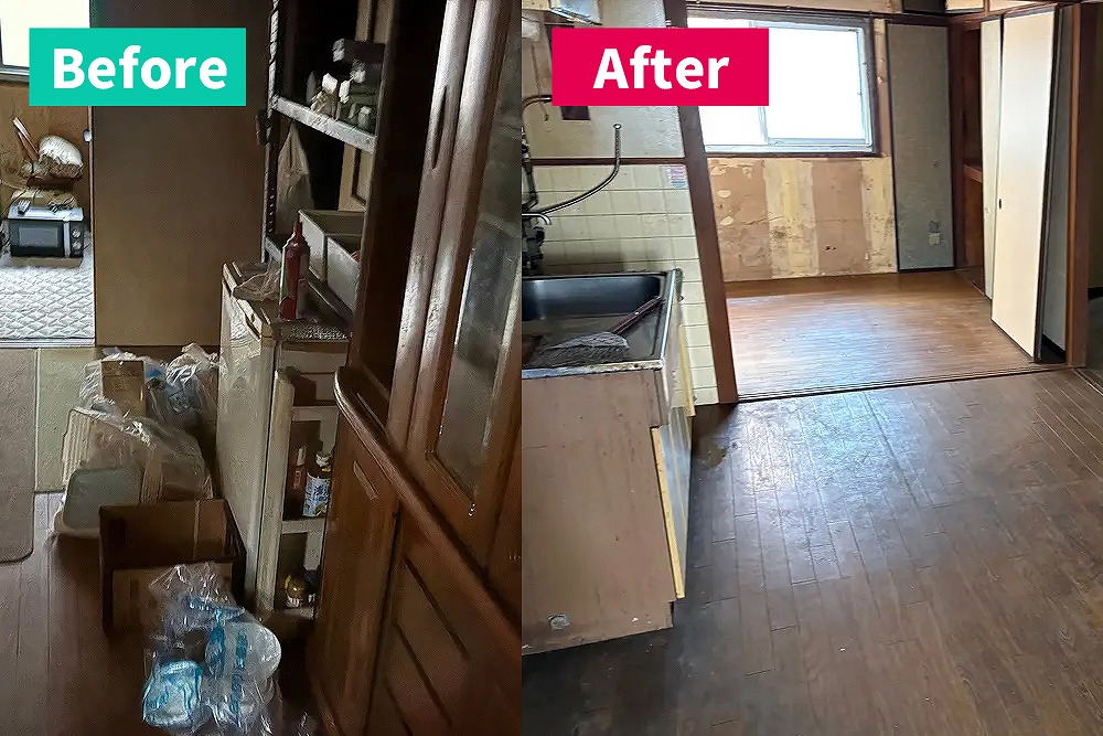 孤独死発生前後の室内廊下と台所付近。床に段ボールやペットボトルが置かれ、生活用品が残っている作業前の状態