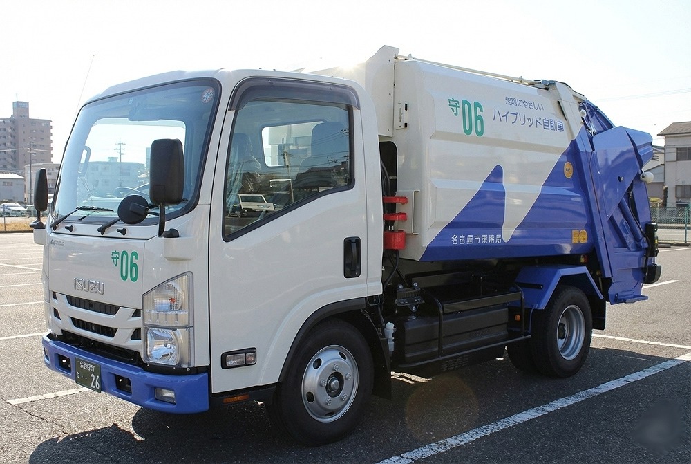 名古屋市のごみ収集車と粗大ごみ回収のイメージ